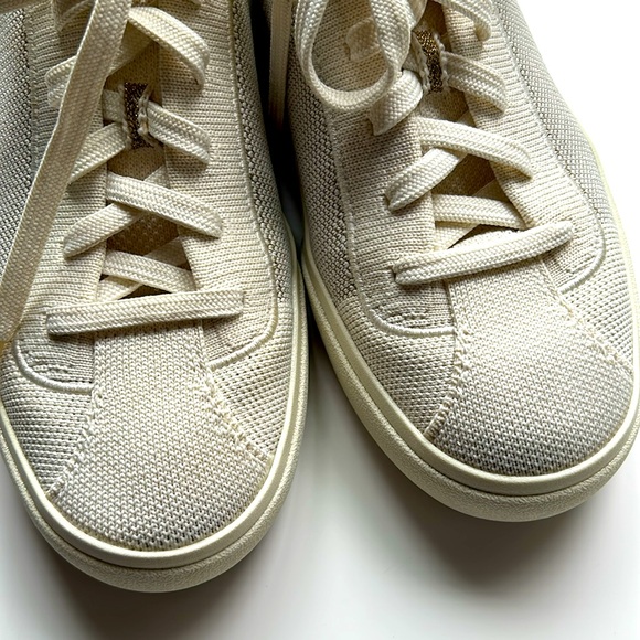 Rothys Limited Edition Gold Metallic Lace up Sneakers - Size 7 - Picture 6 of 13